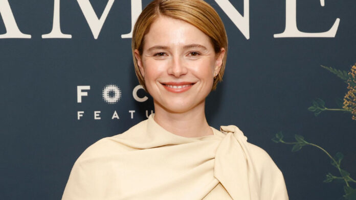 Jessie-Buckley-ganhadora-do-oscar-de-melhor-atriz-de-2026-scaled.jpg