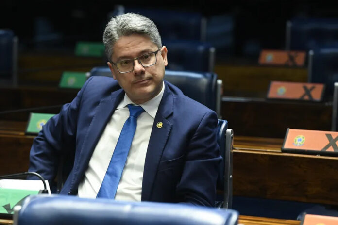 alessandro-vieira.jpeg