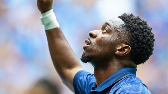 portaldogremista.com_.br-arthur-se-manifesta-apos-lesao-de-willian-no-gremio-gremio-amuzu-2.jpg