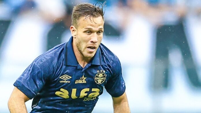 portaldogremista.com_.br-arthur-se-manifesta-apos-lesao-de-willian-no-gremio-gremio-arthur-2.jpg