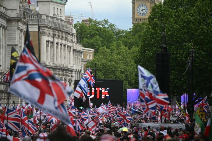AFP__20260516__B32G6LF__v1__MidRes__BritainProtestPolitics.jpg
