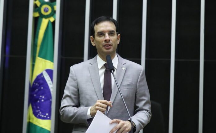 Deputado-Leo-Prates.jpg