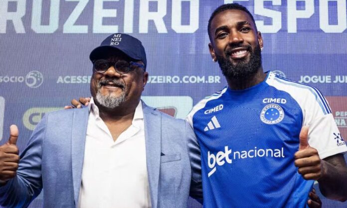 Pai-de-Gerson-Marcao-se-irrita-com-criticas-e-desabafa-‘A-vida-cobra-1000x600.jpg