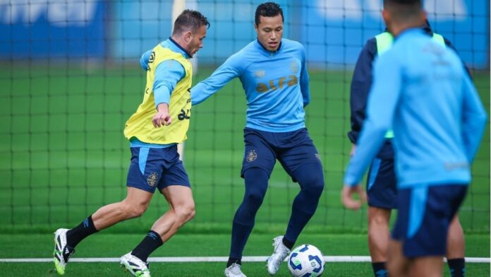 portaldogremista.com_.br-como-foi-o-treino-do-gremio-nesta-quinta-feira-gremio-arthur-marlon-treino.jpg