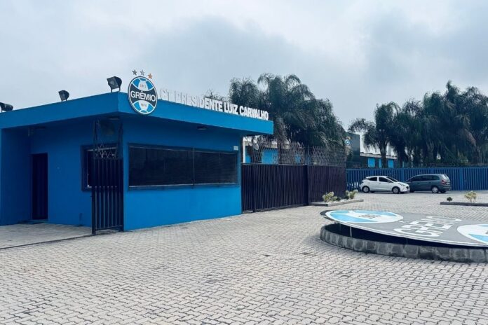 portaldogremista.com_.br-rascunho-automatico-gremio-ct-luiz-carvalho.jpg