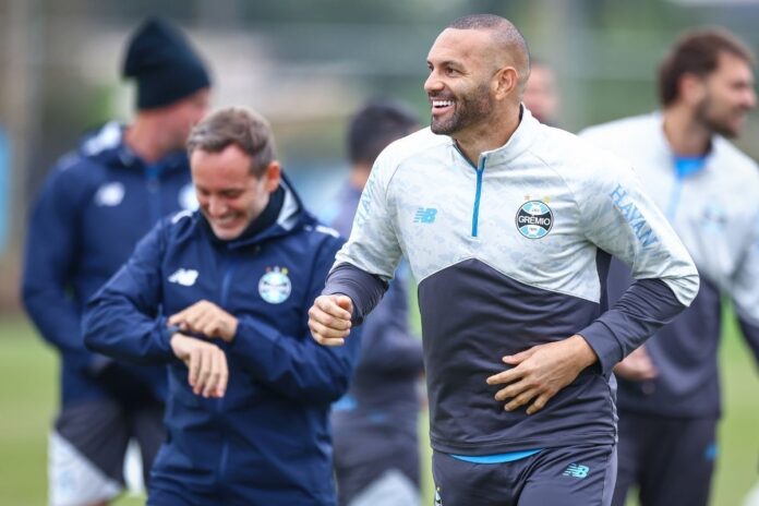 portaldogremista.com_.br-rascunho-automatico-gremio-weverton-2.jpg