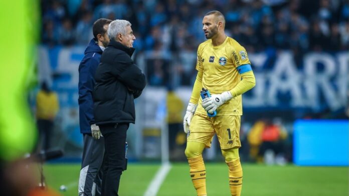 portaldogremista.com_.br-rascunho-automatico-luis-castro-weverton-gremio.jpg