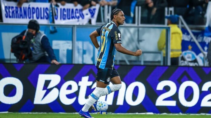 portaldogremista.com_.br-tete-conta-bastidores-e-revela-inspiracao-em-colega-do-gremio-para-dar-a-volta-por-cima-na-temporada-gremio-tete-2.jpg