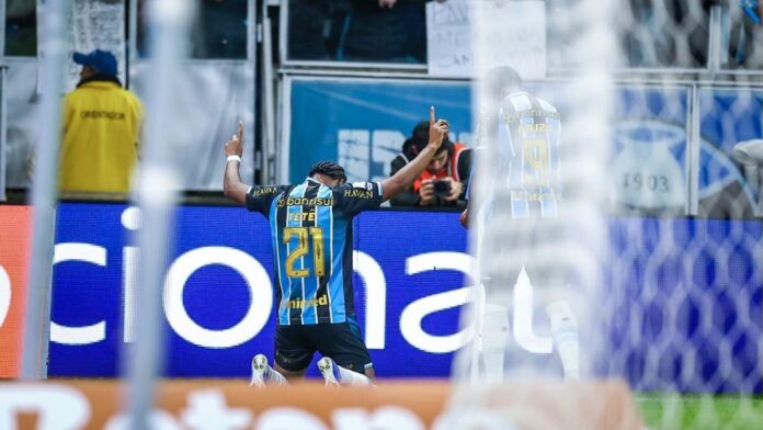 portaldogremista.com_.br-tete-conta-bastidores-e-revela-inspiracao-em-colega-do-gremio-para-dar-a-volta-por-cima-na-temporada-gremio-tete.jpg