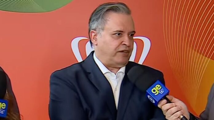 portaldogremista.com_.br-vice-do-gremio-fala-sobre-adversario-da-copa-do-brasil-contratacoes-no-mercado-ajustes-de-luis-castro-e-proposta-por-viery-gremio-dutra-junior.jpg