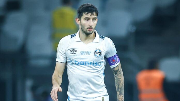 portaldogremista.com_.br-villasanti-atinge-numeros-surreais-no-brasileirao-serie-a-villasanti-numeros-brasileirao-serie-a.jpg